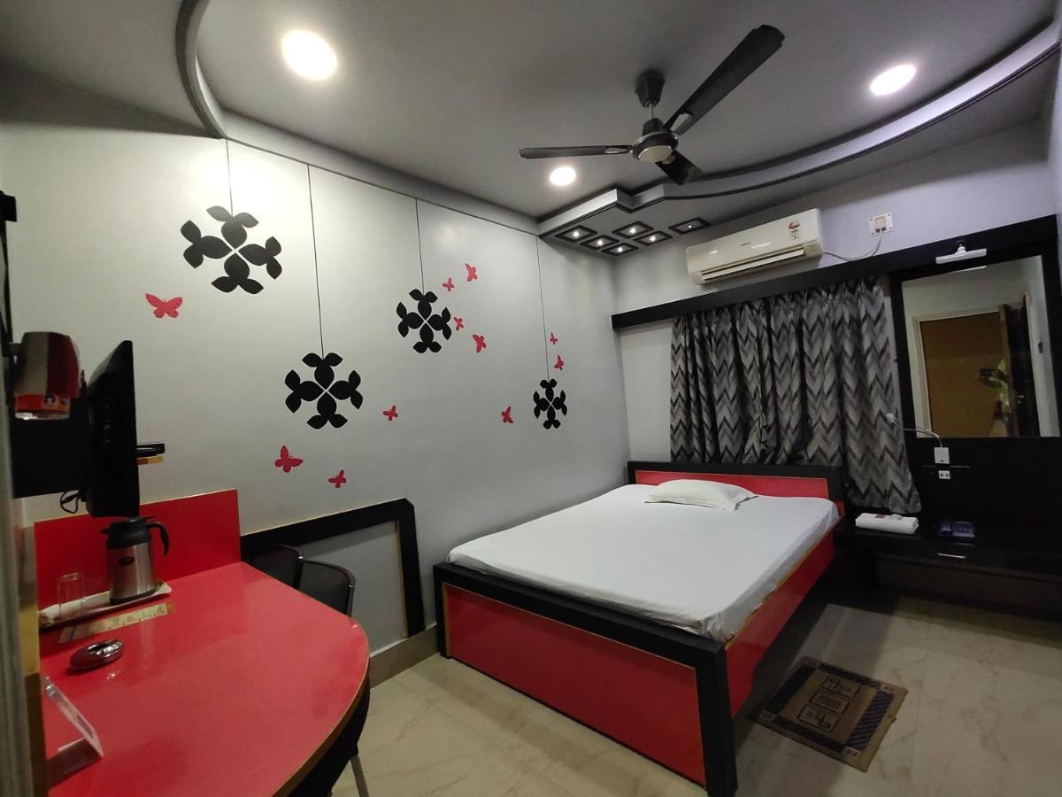 Hotel Samrat Baharampur Exteriör bild