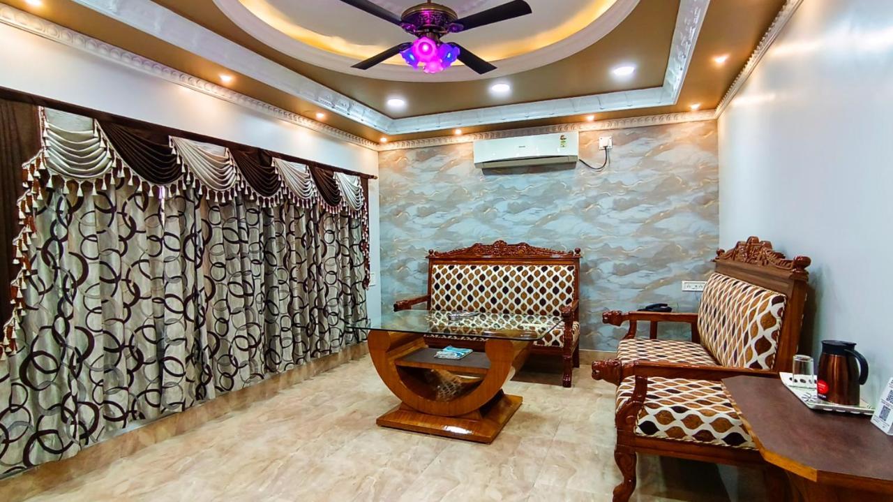 Hotel Samrat Baharampur Exteriör bild